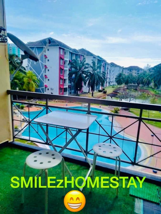 Smilez Homestay H102 & A306 At Pd Perdana Kondo Resort Port Dickson Buitenkant foto