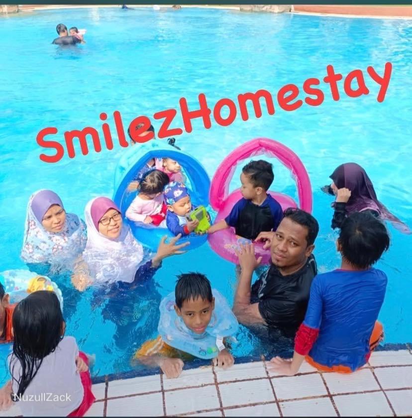 Smilez Homestay H102 & A306 At Pd Perdana Kondo Resort Port Dickson Buitenkant foto